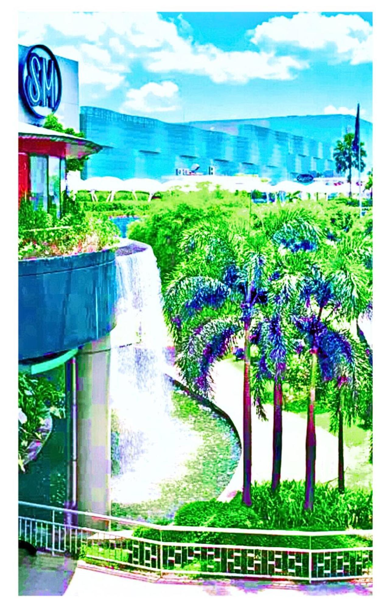 Grass Residences Tower 5 Sm North Qc マニラ市 エクステリア 写真